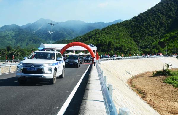 Thông xe tuyến đường kết nối đường ĐT 601 và thôn Lộc Mỹ