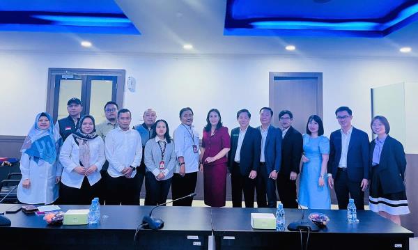 Tăng cường hợp tác trong lĩnh vực thể thao và các vấn đề với thanh niên với các đối tác Indonesia