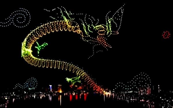 Phù thủy ánh sáng UAE đoạt giải Nhất tại Lễ hội Vịnh ánh sáng quốc tế Nha Trang 2024