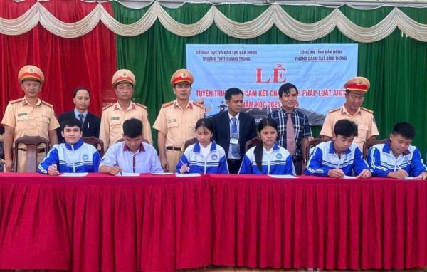 CSGT Công an Đắk Nông chú trọng tuyên truyền an toàn giao thông tại các trường học