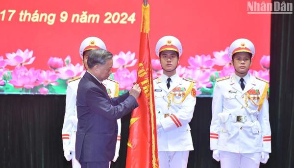 Học viện Chính trị quốc gia Hồ Chí Minh đón nhận Huân chương Lao động hạng Nhất