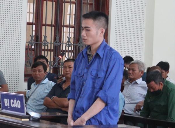 Nhân viên hợp đồng chi nhánh đất đai lừa tiền tỷ