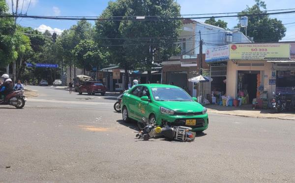 Gặp nạn trên đường