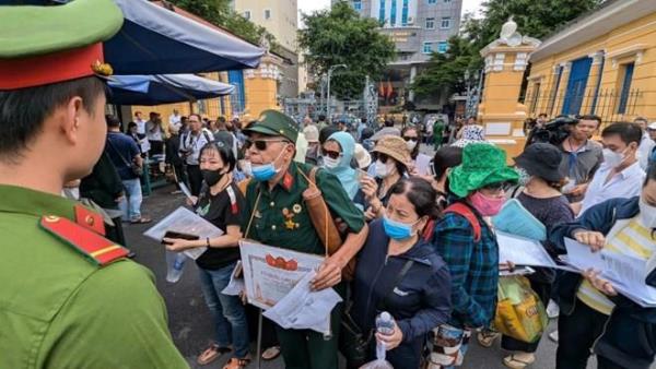 Chủ tọa phiên tòa thông báo giải quyết quyền lợi đối với trái chủ của 6 mã trái phiếu liên quan đến hành vi Lừa đảo chiếm đoạt tài sản