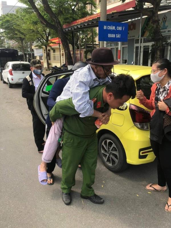 Lúc dân cần, dân khó có Công an