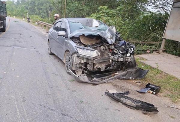 Nữ sinh tử vong trên đường đi khai giảng