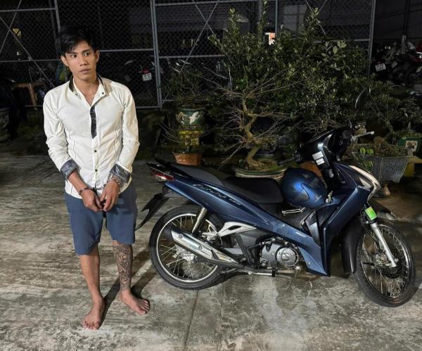 Ra tù chưa lâu lại xộ khám