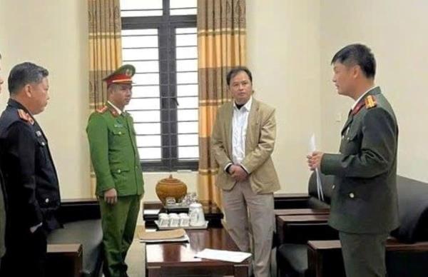 Khởi tố Trưởng Ban quản lý rừng phòng hộ