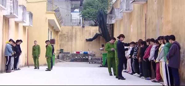 Lừa đảo bán thuốc trên mạng xã hội, thu lợi 30 tỷ đồng/tháng