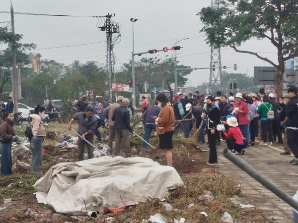 Quận Thanh Khê phát động ra quân tổng vệ sinh môi trường đón Tết Nguyên đán Ất Tỵ 2025.