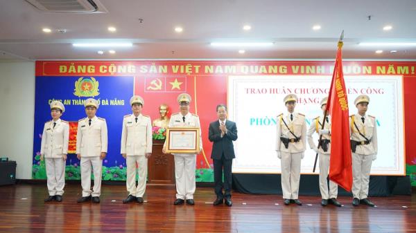 Hoàn thành xuất sắc nhiệm vụ đảm bảo an ninh trật tự, tạo môi trường thuận lợi phát triển kinh tế - xã hội