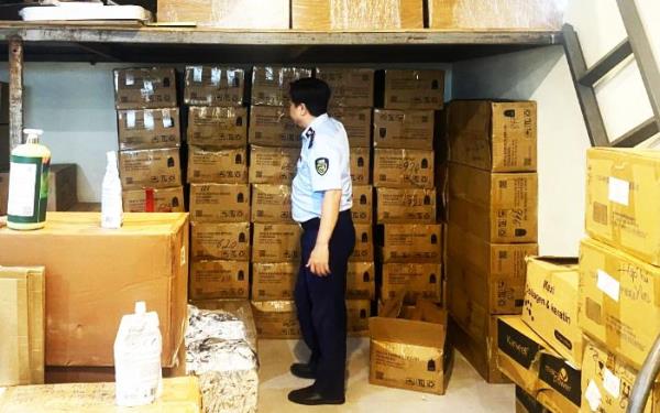 Phát hiện gần 3.300 sản phẩm mỹ phẩm nhập lậu và giả mạo nhãn hiệu