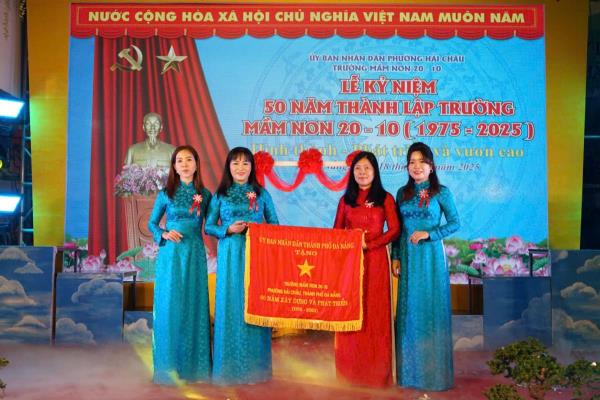 Trường Mầm non 20-10 kỷ niệm 50 năm xây dựng và phát triển