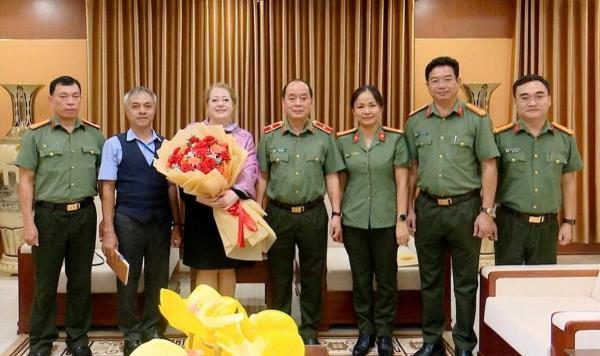 Đoàn Tổng Lãnh sự quán Liên bang Nga thăm và làm việc với CATP Đà Nẵng