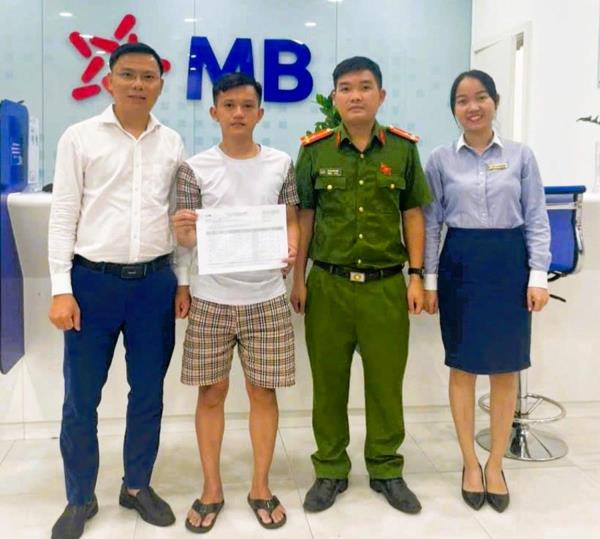 Hoàn trả tiền đi lạc tài khoản