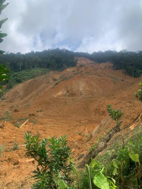 Sẽ dùng flycam để thăm dò, khảo sát thực địa khu vực sạt lở núi ở  xã Hùng Sơn