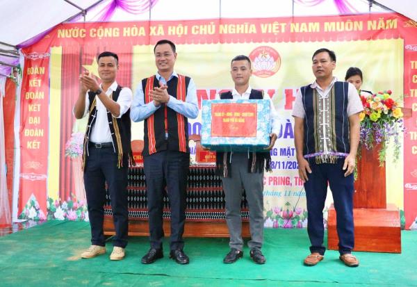 Lãnh đạo TP Đà Nẵng tham dự Ngày hội Đại đoàn kết tại một số địa phương