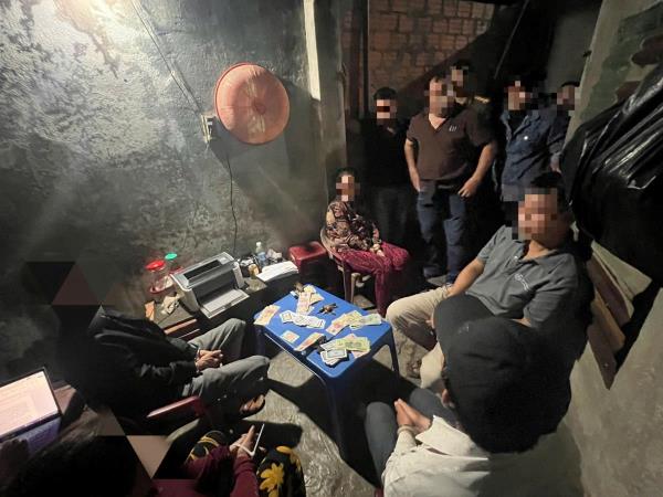 Triệt phá nhiều ổ bạc vùng quê