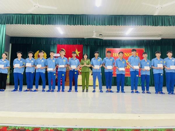 Người lính, người thầy