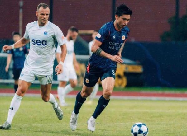 Đoàn Văn Hậu trở lại sân cỏ từ giai đoạn 2 V-League 2025/26