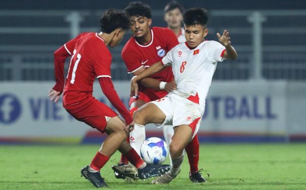 Thắng đậm Singapore, U.17 Việt Nam vẫn phải rút kinh nghiệm