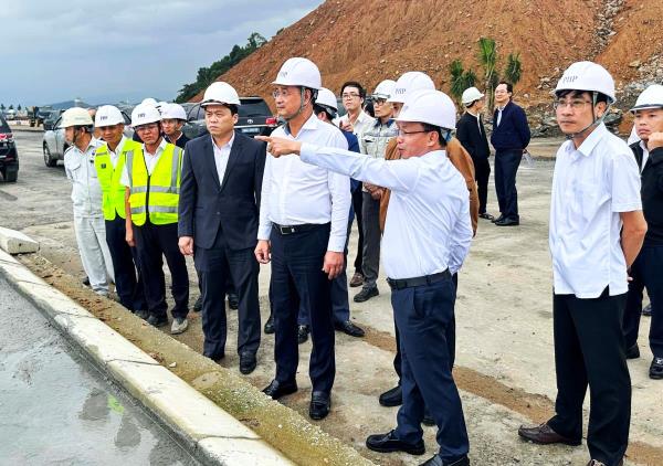 Bí thư Thành ủy Đà Nẵng kiểm tra thực tế một số công trình, dự án trọng điểm