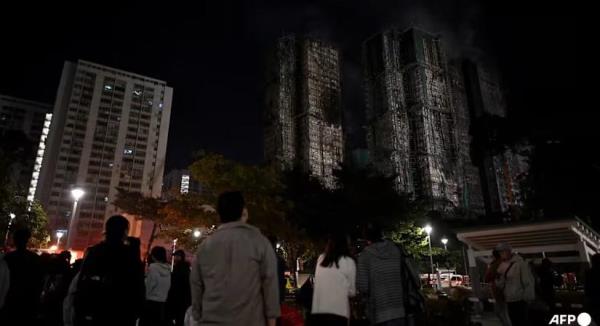 Số người chết trong vụ cháy chung cư Hồng Kông tăng lên 94