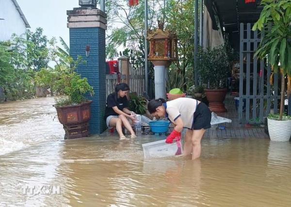 Bão Kalmaegi tăng cấp, hướng về khu vực giữa Biển Đông