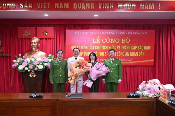 Giám đốc Công an tỉnh Quảng Ngãi được thăng quân hàm Thiếu tướng