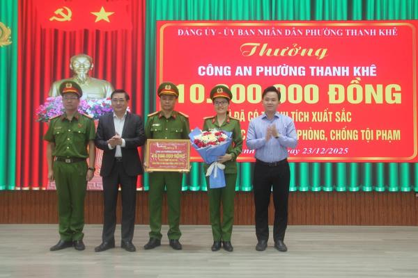 Khen thưởng đột xuất CAP Thanh Khê về đấu tranh phòng chống tội phạm công nghệ cao