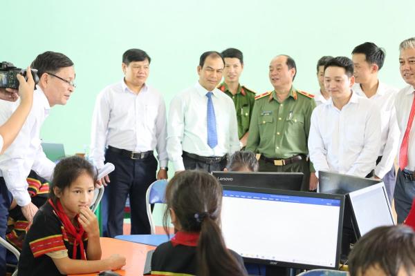 Tăng cường xây dựng hệ thống chính trị, nâng cao năng lực lãnh đạo