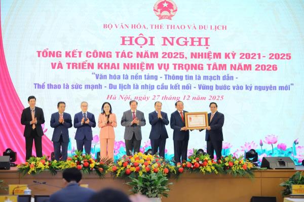 Bộ Văn hóa, Thể thao Du lịch đón nhận Huân chương Lao động hạng Ba