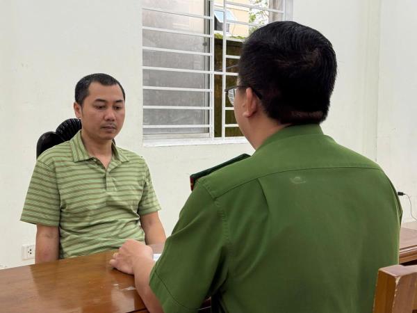 Khởi tố đối tượng mang dao truy sát người do mâu thuẫn mua bán đất