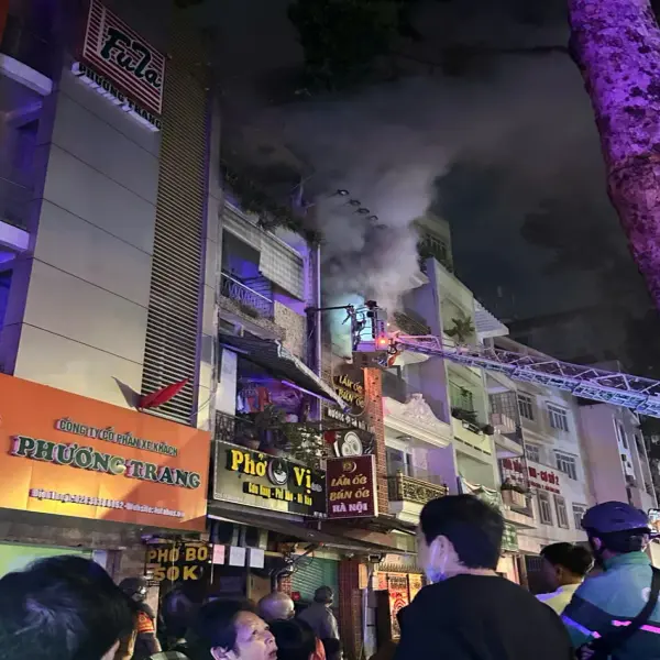 Vụ cháy quán ăn ở TP.HCM: 4 người tử vong, 2 người bị thương
