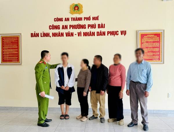 Công an thành phố Huế giải cứu thành công một nạn nhân bị lừa bắt cóc online