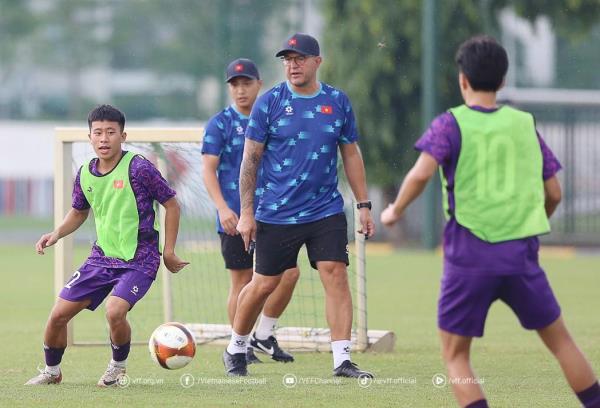 U17 Việt Nam tập trung từ ngày mai (22-2)