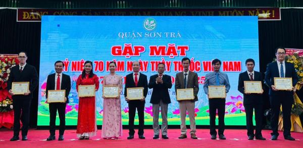 Khẳng định vai trò nòng cốt trong công tác khám chữa bệnh