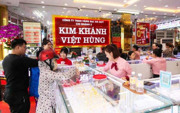 Sát ngày Thần Tài, mãi lực thị trường vàng Đà Nẵng vẫn bình thường