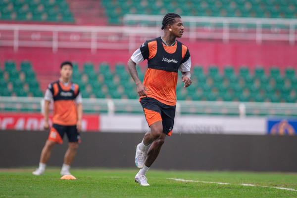 V.League 2024/25 khai xuân: Tân niên chờ xem tân binh