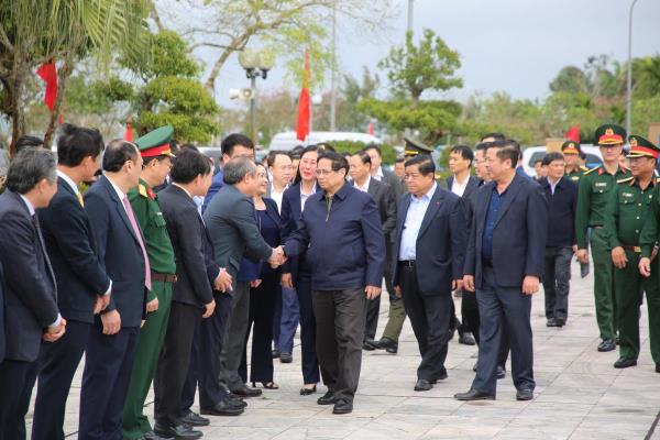 Thủ tướng Chính phủ Phạm Minh Chính thăm, làm việc tại Quảng Ngãi