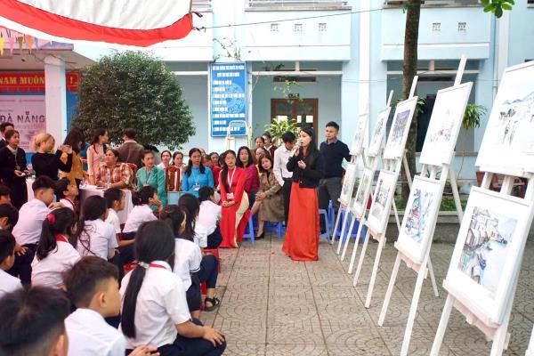 Triển lãm lưu động Đà Nẵng - Những ngày sau giải phóng và hôm nay