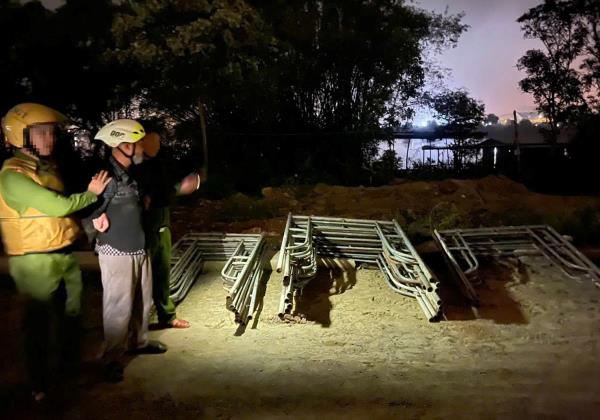 Trộm ưa vác nặng