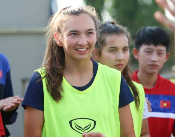 CLB bóng đá nữ TPHCM đăng ký 2 nữ cầu thủ Việt kiều