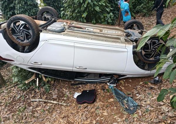 Cơ quan Công an đang làm rõ vụ lật ô-tô nghi do bị rượt đuổi