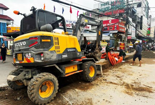 Khởi công dự án hạ ngầm hệ thống cáp điện, viễn thông 4 tuyến đường nội thị Đà Nẵng