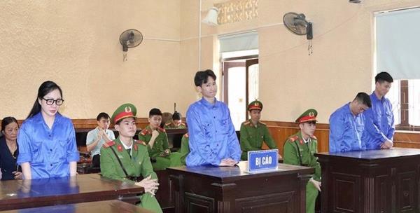 Lĩnh án vì đưa 21 người ra nước ngoài trái phép