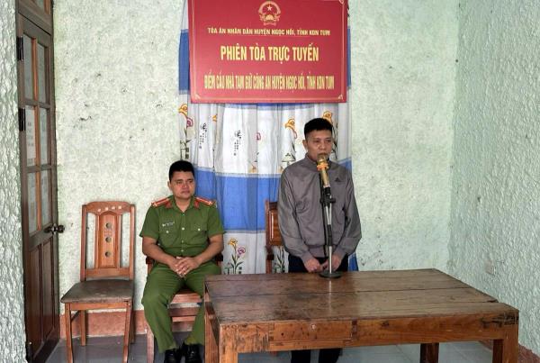 Con nghiện xộ khám