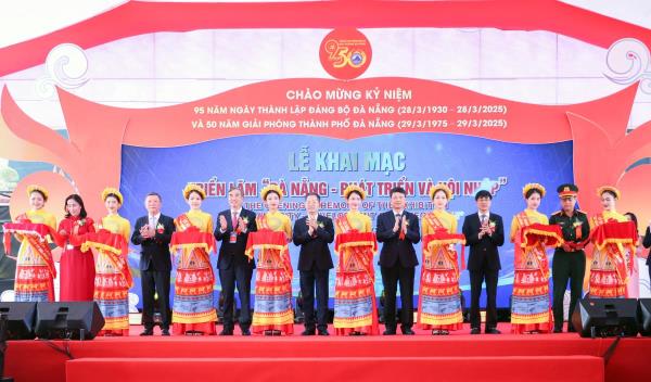 Khai mạc Triển lãm Đà Nẵng - Phát triển và Hội nhập