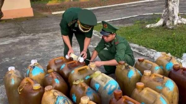 Mua bán dầu D.O bất hợp pháp