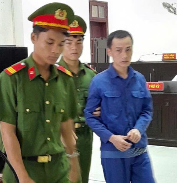 Lộ diện tên trộm tàng hình đột nhập nhiều tiệm vàng, bạc rúng động tại Quảng Trị